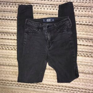 Distressed High Waisted Black Jegging